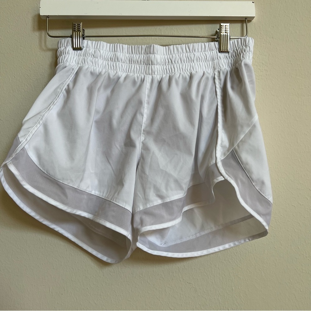 Athleta Mesh Racer Run 4" Shorts - Picture 6 of 6
